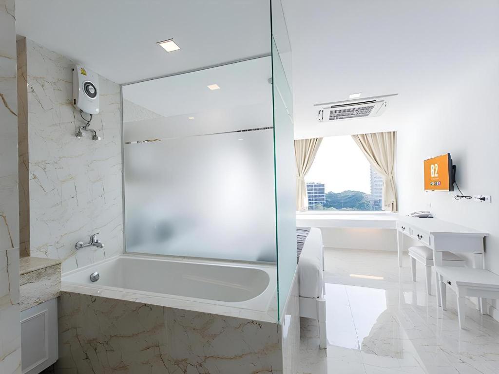 B2 Hua Hin Premier Hotel Экстерьер фото