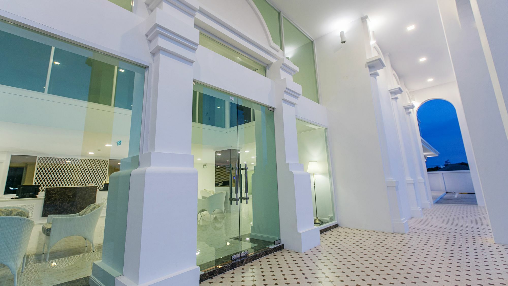 B2 Hua Hin Premier Hotel Экстерьер фото